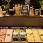 호텔 One Muenchen-westend 3*