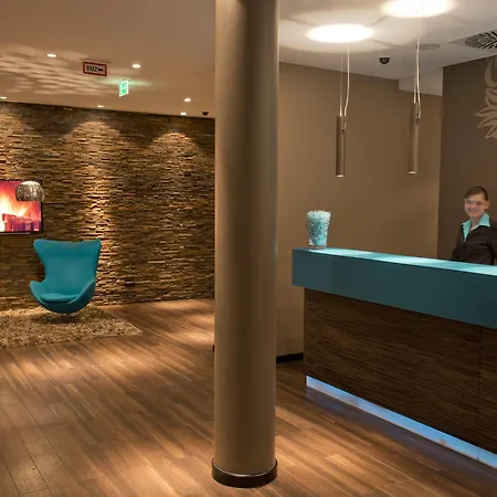 Hotel One München-westend